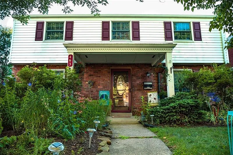 463 Grace St photo 1