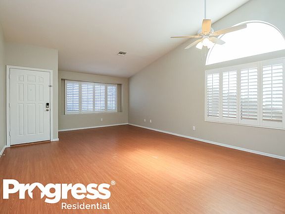 3rd image of 6137 E Cicero St