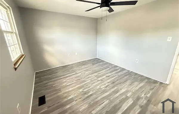 9604 Baron Pl — Photo 9