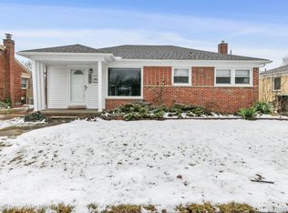 3814 S Longmeadow Rd, Trenton, MI 48183