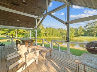 69 Shadow Lake Dr, Hattiesburg, MS 39401