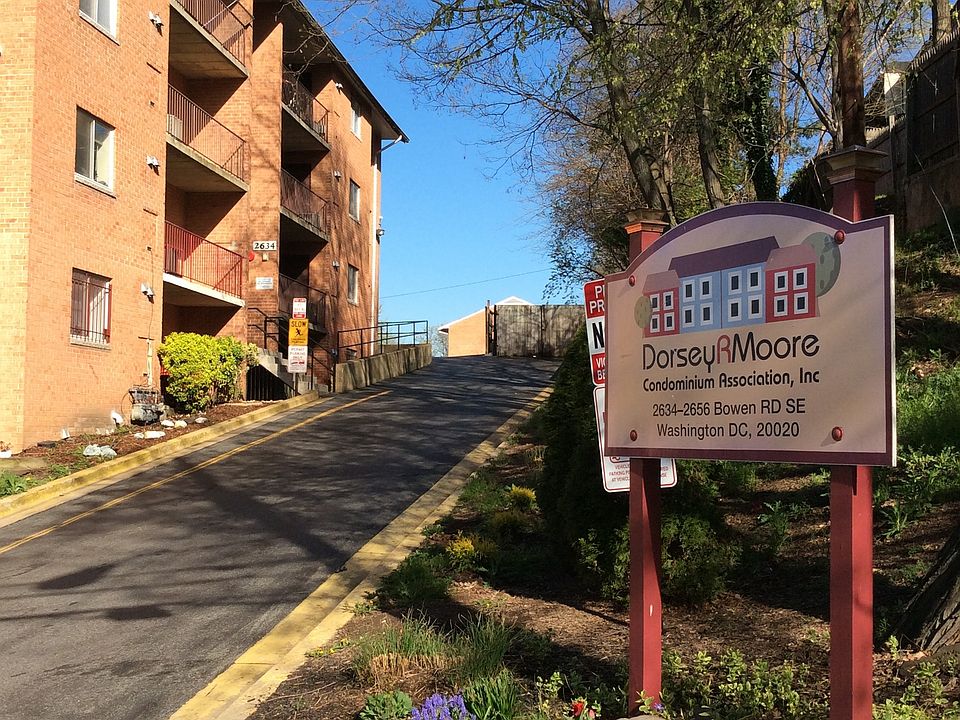 Entrance to private parking lot