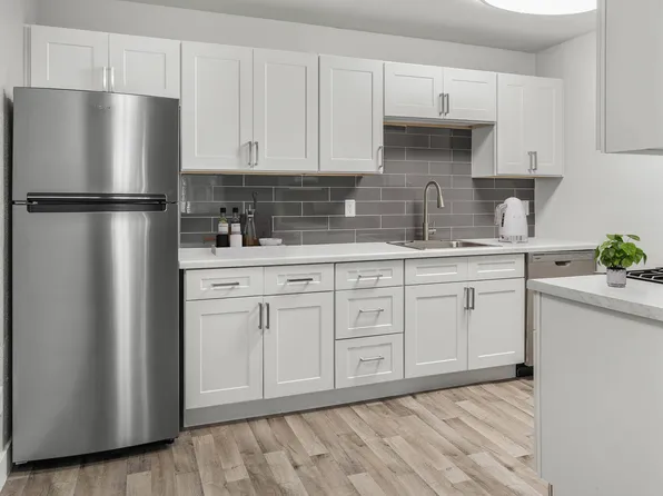 2025 West Apartment Homes