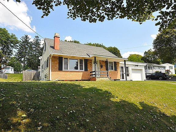 2nd image of 1111 Caleb Ave #15