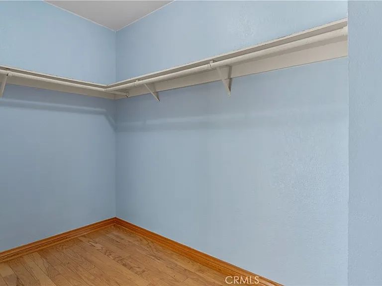 10201 Mason Ave — Photo 13