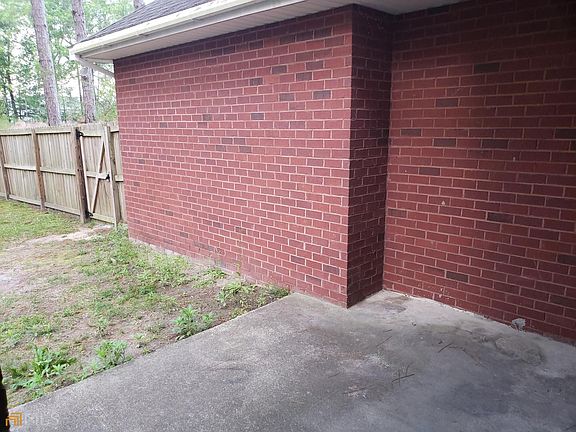3rd image of 1143 Southbend Dr #A