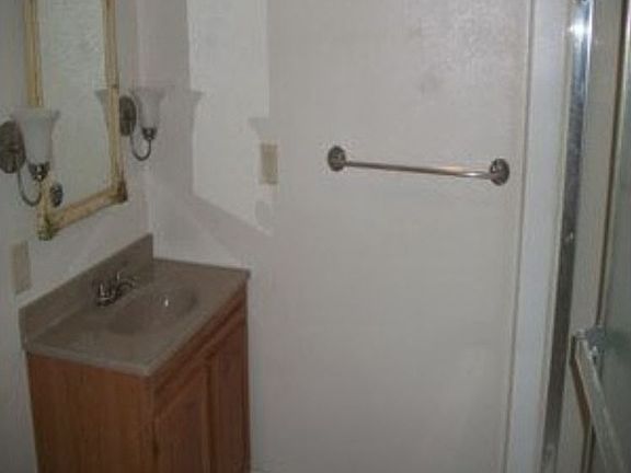 4th image of 722 Elizabeth St #724