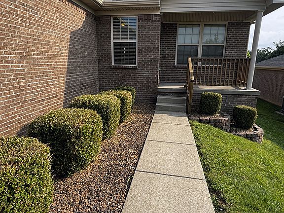 2nd image of 6051 Lauren Ln
