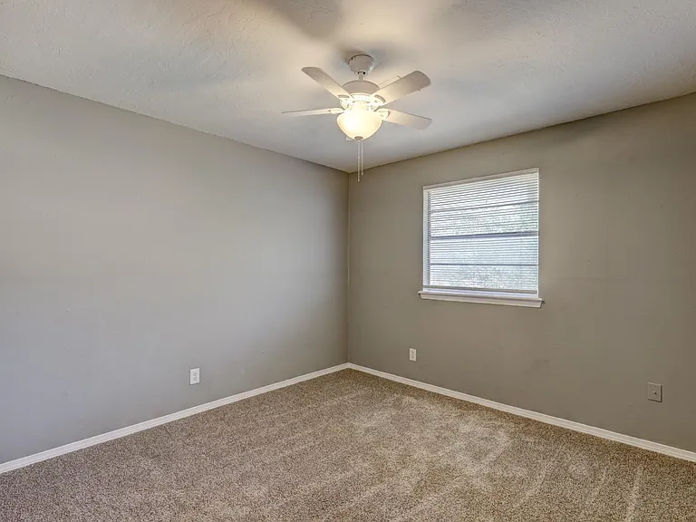 3802 Penny Dr #3802 — Photo 8