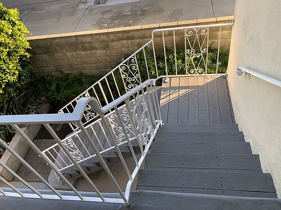 5th image of 831 S Garfield Ave