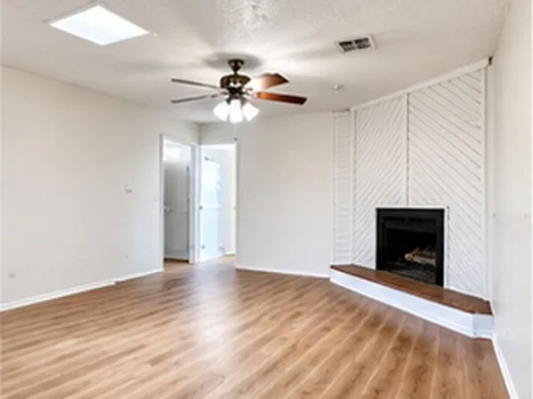 9609 Elgin Ave, Lubbock, TX 79423