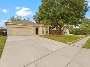 3928 Parkhaven Dr, Denton, TX 76210