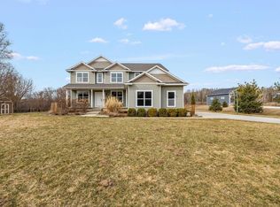 3595 E El Rancho Dr, Midland, MI 48642