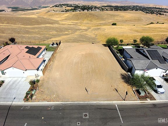 3rd image of 6825 Aquamarine Dr