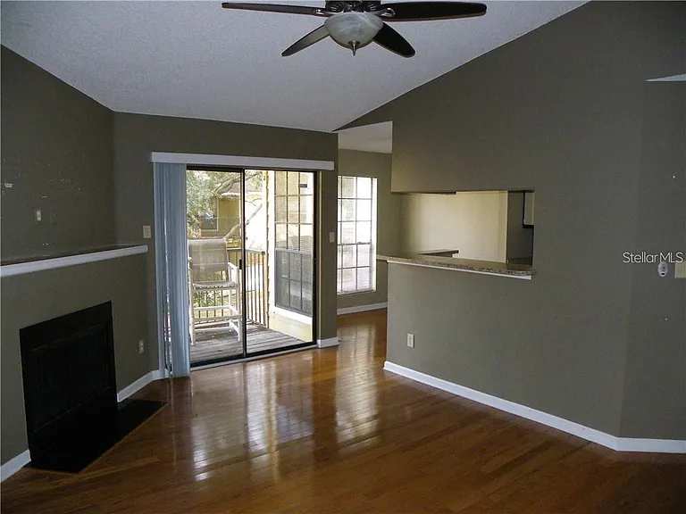 8722 Mallard Reserve Dr #204 — Photo 9