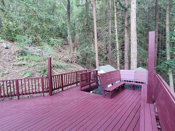 2nd image of 23389 Glenwood Dr
