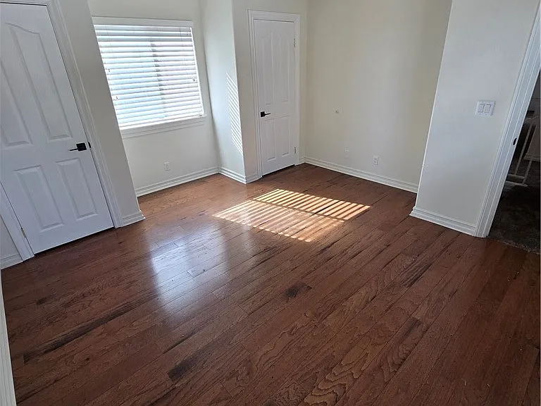 15178 Orchard Hill Ln — Photo 3