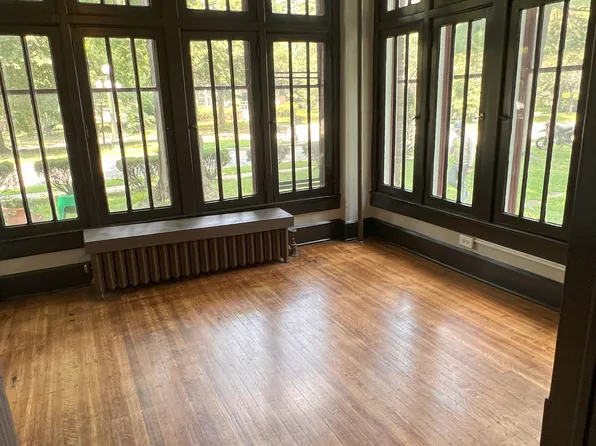 609 Woodruff Place Middle Dr APT 1, Indianapolis, IN 46201