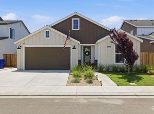 3217 Golden Trails Ln, Shafter, CA 93263