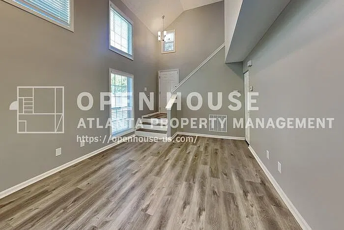 3 bed, 2.5 bath, 1386 sqft, $2,575 — Photo 3