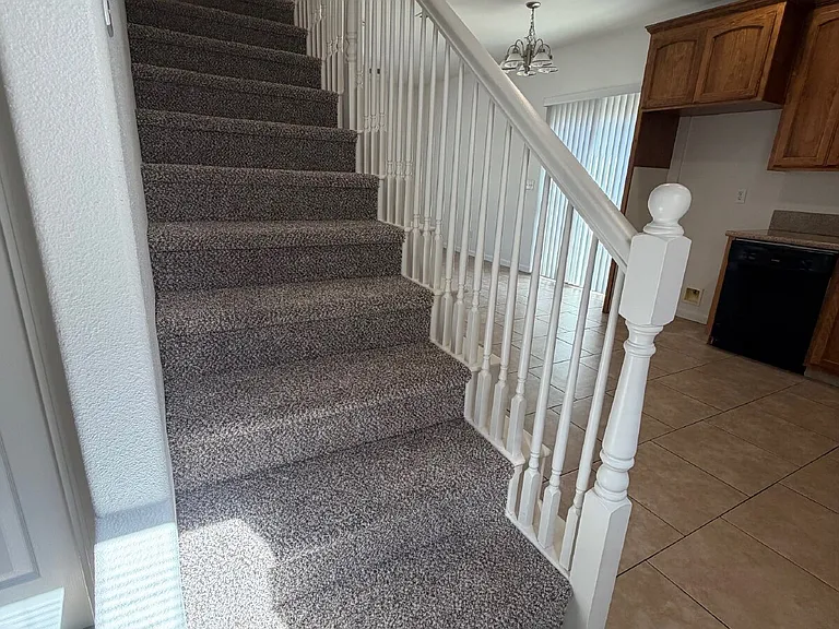 324 Olive Way — Photo 8