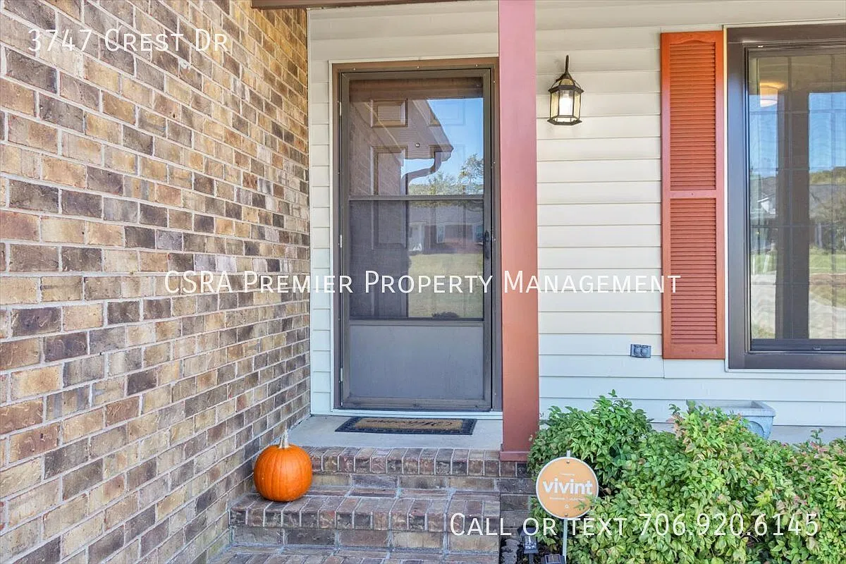 3 bed, 1556 sqft, $1,600 — Photo 3