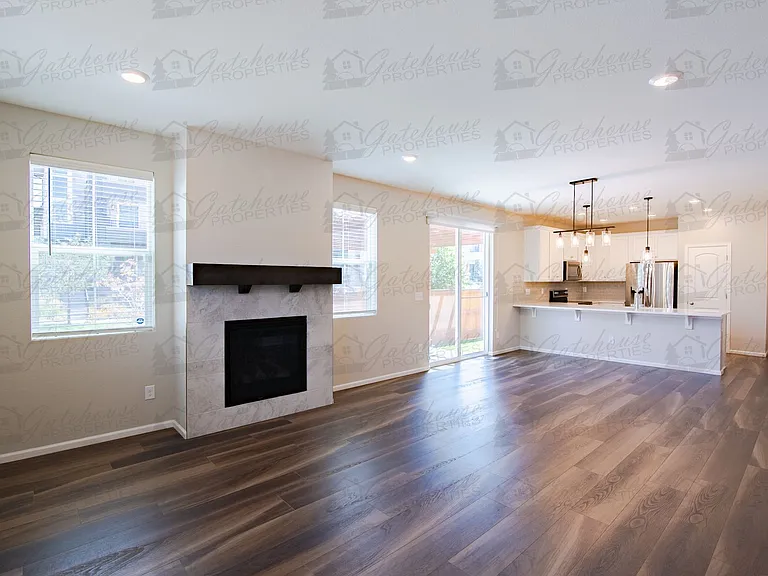 10294 E 59th Ave — Photo 7