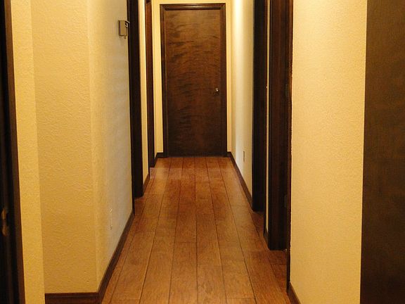 3rd image of 605 Andress Ct