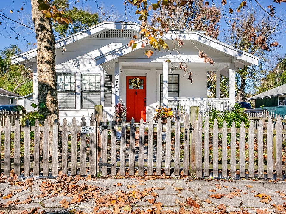 1st image of 2829 Sydney St