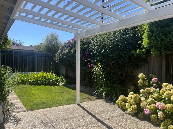 2942 Verde Vista Dr #1, Santa Barbara, CA 93105