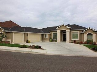 1480 Badger Mountain Loop, Richland, WA 99352