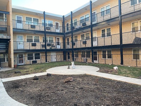 2nd image of 5607 W Irving Park #104