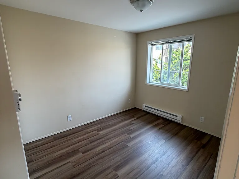 2028 NW 58th St #7 — Photo 9