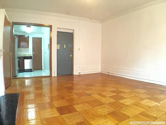 Rented by Sovereign Associates | media 19