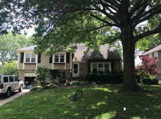 13303 Donnelly Ave, Grandview, MO 64030