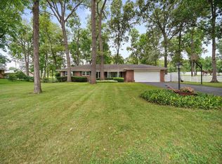 9556 Manor Woods Rd, Fort Wayne, IN 46804