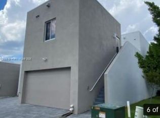 10440 NW 67th St, Doral, FL 33178