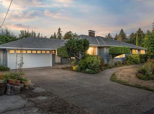 7937 SW Crestline Dr, Portland, OR 97219