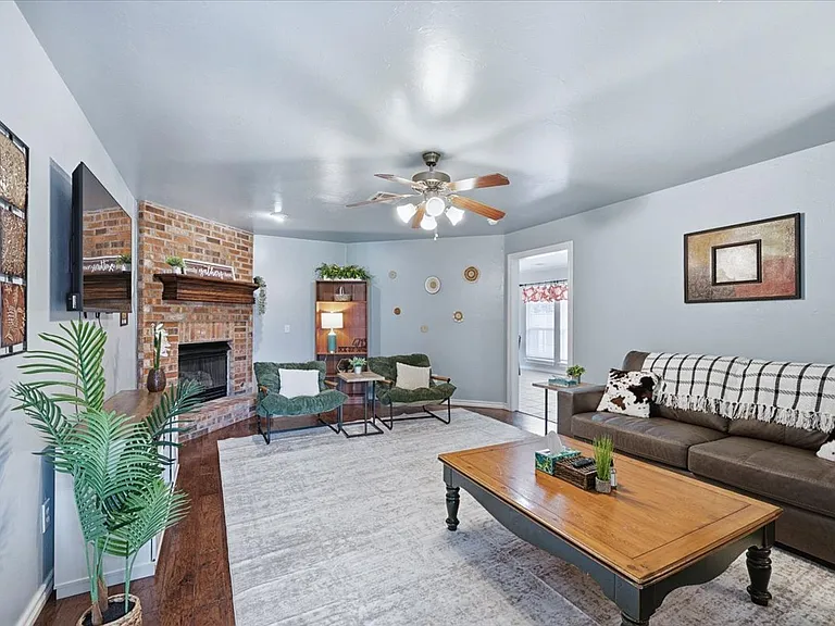 4713 Doe Run Dr — Photo 10