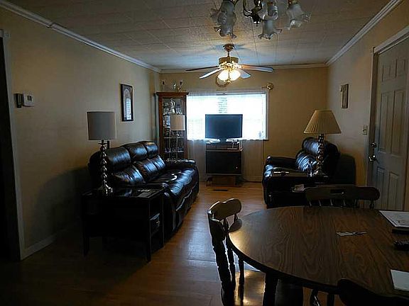 3rd image of 21495 S Highway 71