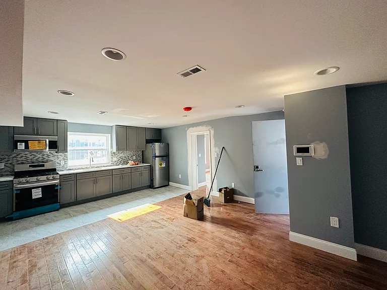 1431 N 20th St #2 — Photo 12