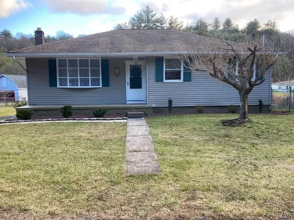 355 Hahns Dairy Rd, Palmerton, PA 18071