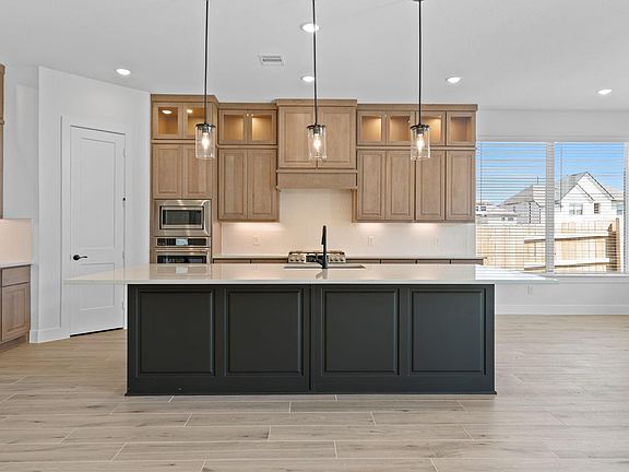 4th image of 224 Sandhill Grove Trl