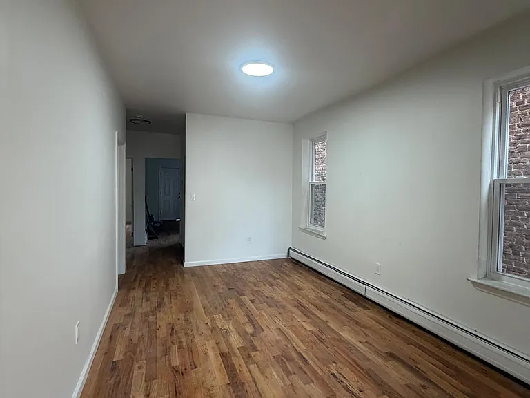 529 E Jersey St #1 — Photo 3