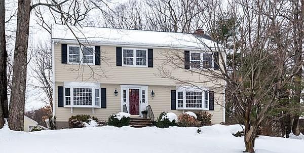 1st image of 15 Forest Hill Dr