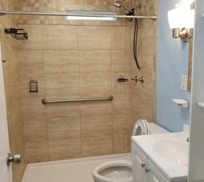 2nd image of 326 Hummingbird Ln