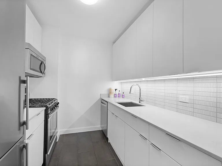 77 W 24th St #21M — Photo 1
