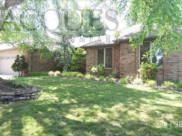 2045 E Richmond St, Springfield, MO 65804