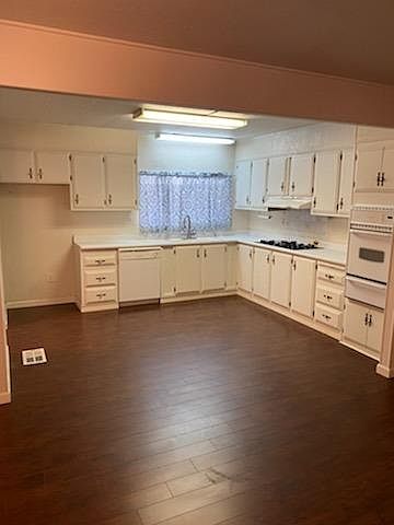 1st image of 2706 W Ashlan Ave Space 76