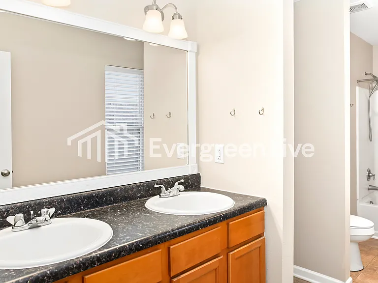 233 Laramie Cir NW — Photo 12
